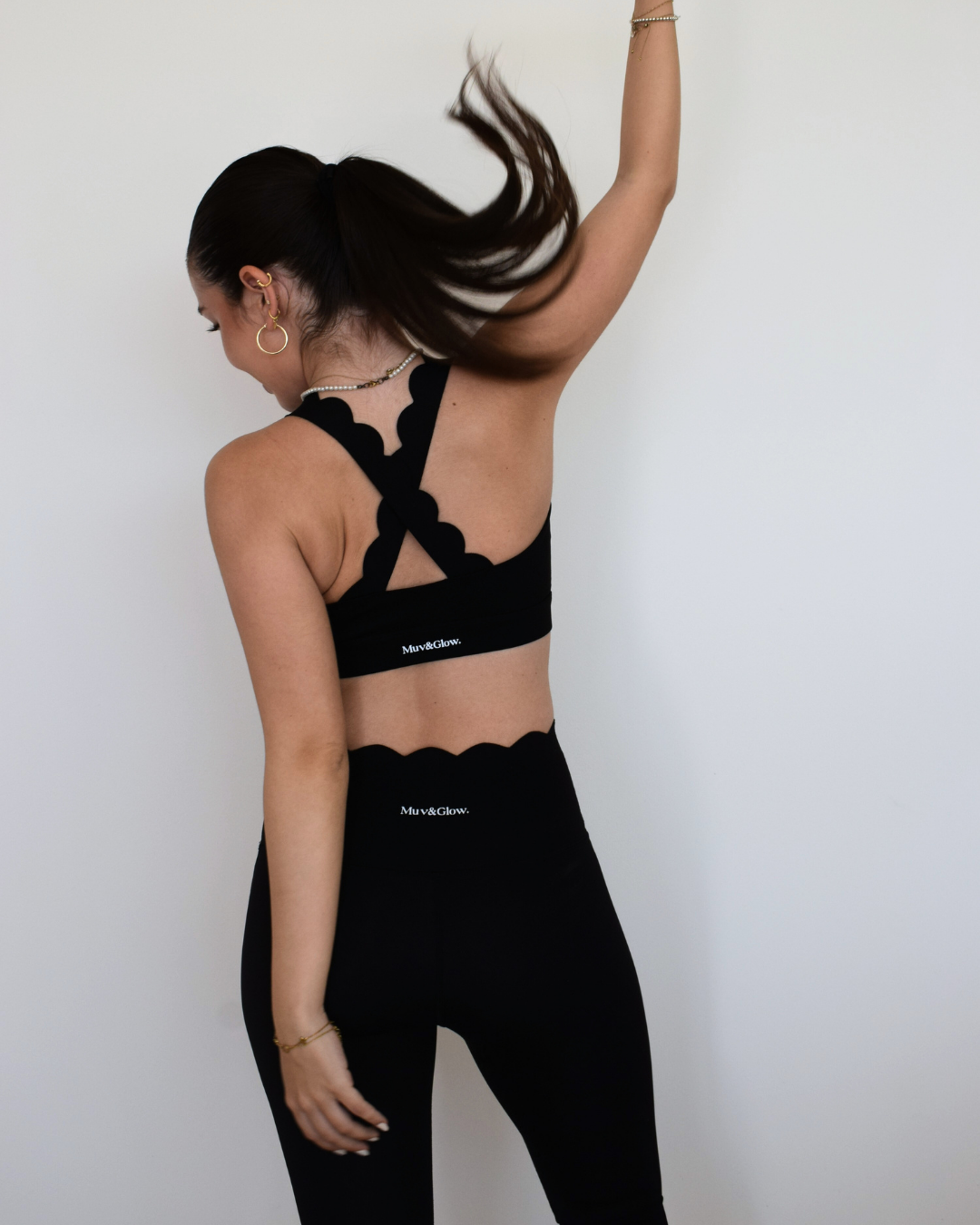 Vista trasera del conjunto The Edge con tirantes cruzados
